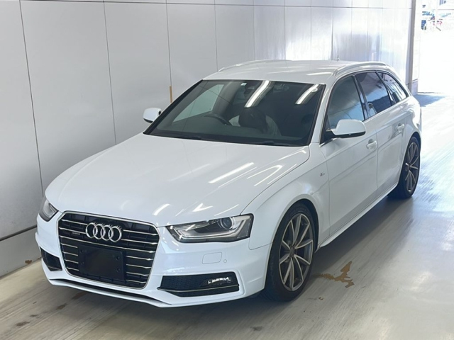 AUDI A4 2016