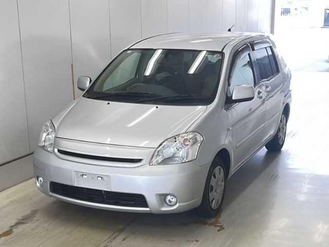 TOYOTA RAUM 2008