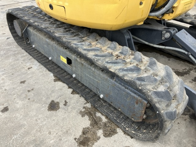 KOMATSU PC30UU-5 2015