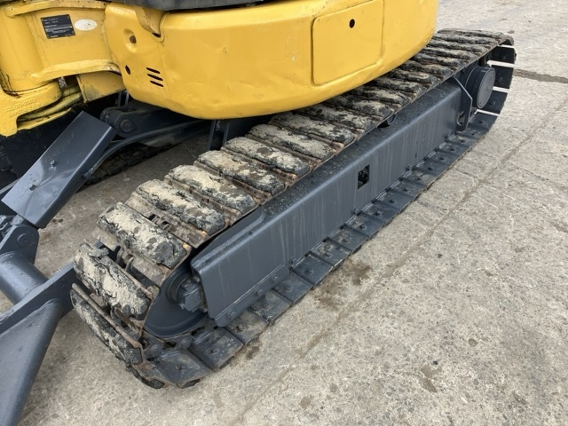 KOMATSU PC30MR-3 2009