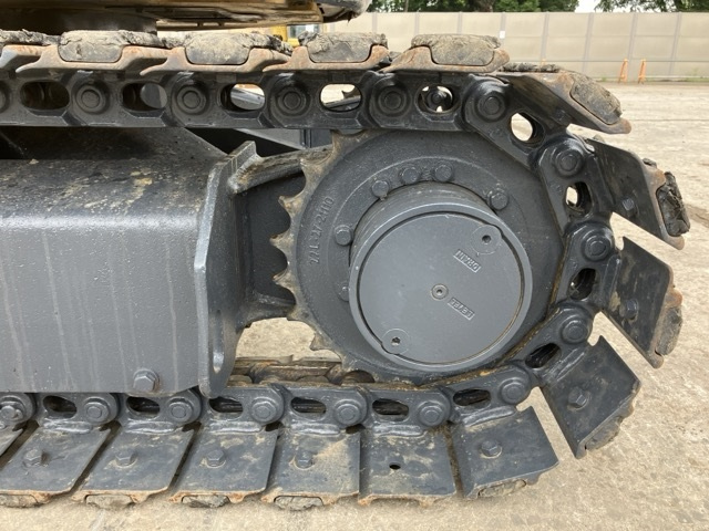 KOMATSU PC30MR-3 2009