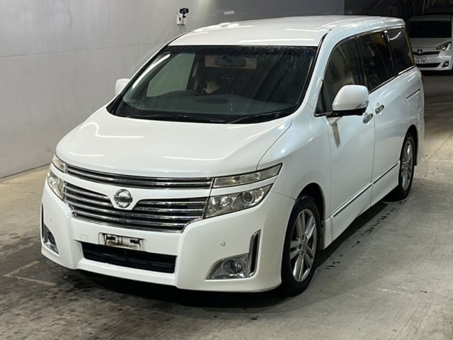 NISSAN ELGRAND 2011