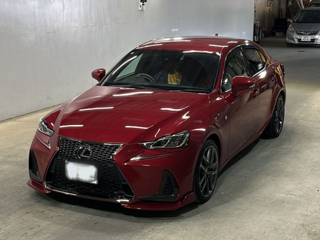 LEXUS IS 2018