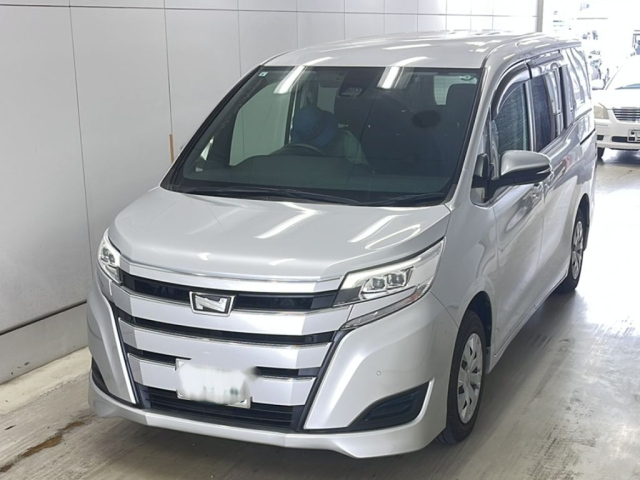 TOYOTA NOAH 2019