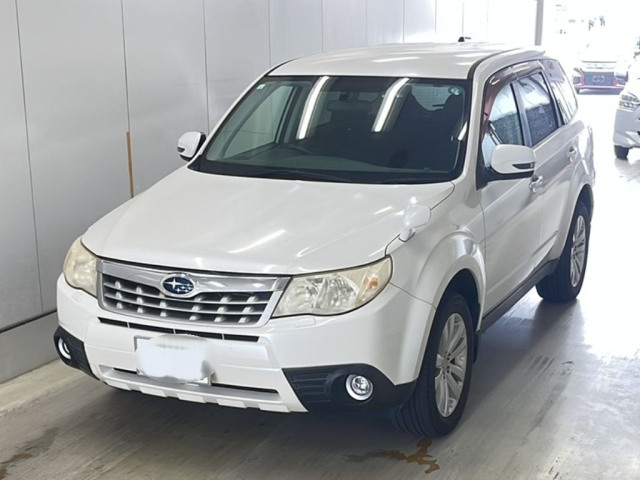 SUBARU FORESTER 2011