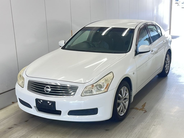 NISSAN SKYLINE 2009