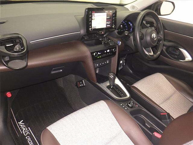 TOYOTA YARIS CROSS 2021