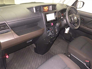 TOYOTA ROOMY 2021
