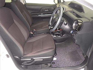 TOYOTA AQUA 2018