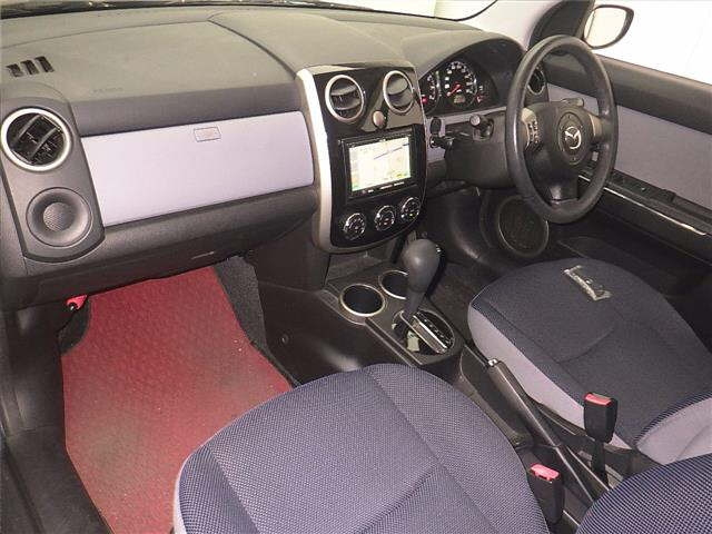 MAZDA VERISA 2010