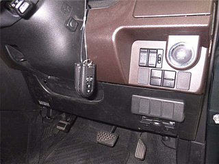 TOYOTA ROOMY 2017