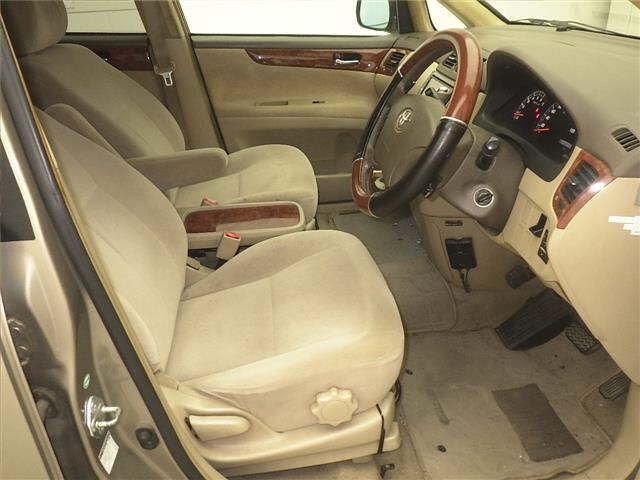 TOYOTA IPSUM 2008