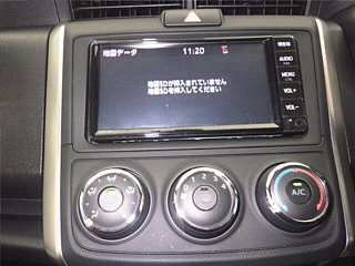 TOYOTA COROLLA FIELDER 2019