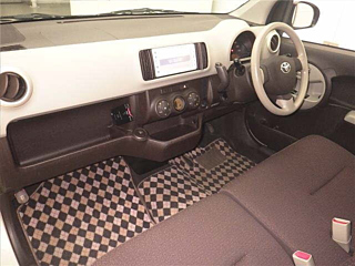 TOYOTA PASSO 2010