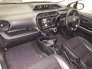 TOYOTA AQUA 2018