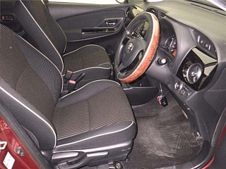 TOYOTA VITZ 2019