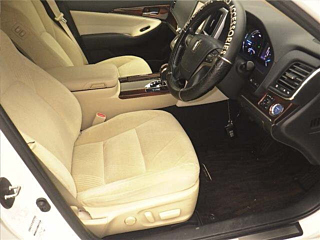 TOYOTA CROWN 2013