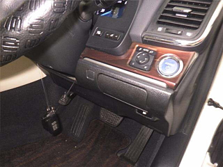 TOYOTA CROWN 2013