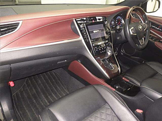 TOYOTA HARRIER 2014