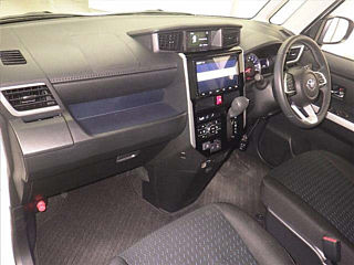 TOYOTA ROOMY 2021