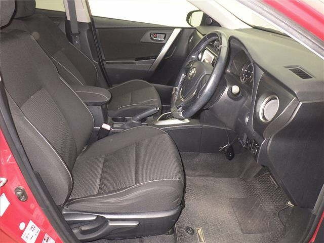 TOYOTA AURIS 2013
