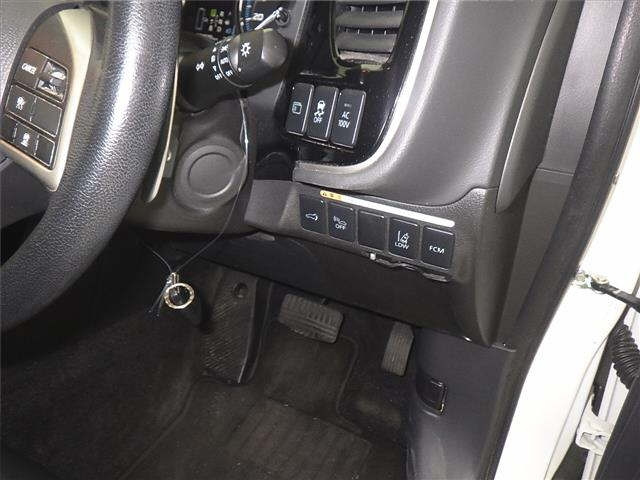 MITSUBISHI OUTLANDER PHEV 2013