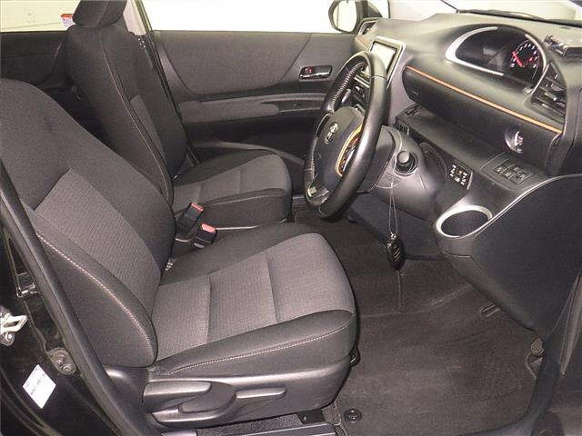 TOYOTA SIENTA 2021