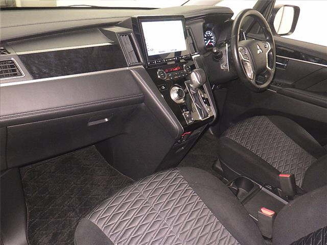 MITSUBISHI DELICA D5 2020