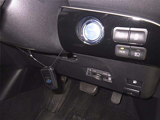 TOYOTA PRIUS 2017