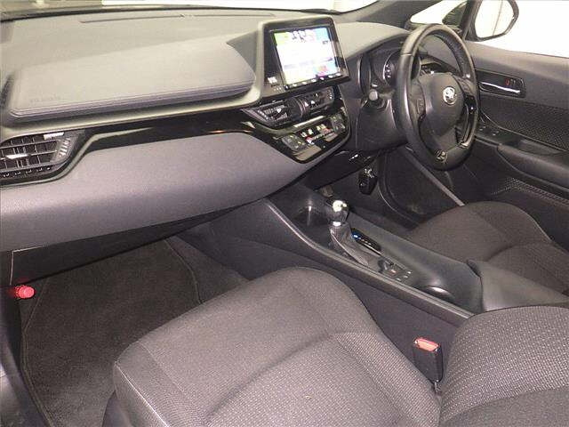 TOYOTA C-HR 2018