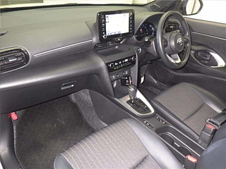 TOYOTA YARIS CROSS 2023