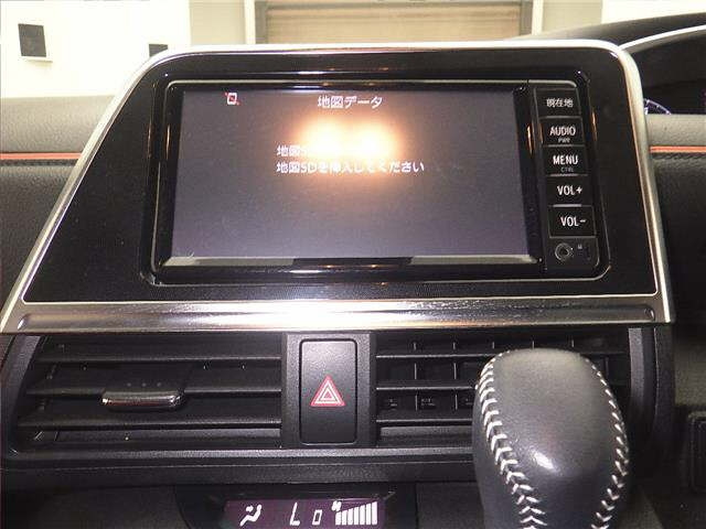 TOYOTA SIENTA 2018