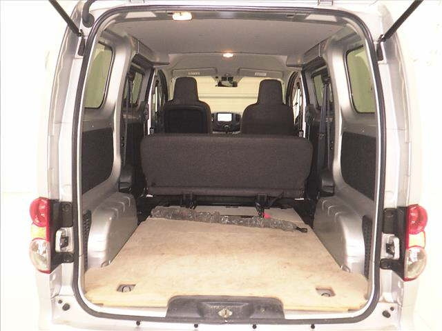 NISSAN NV200 2020