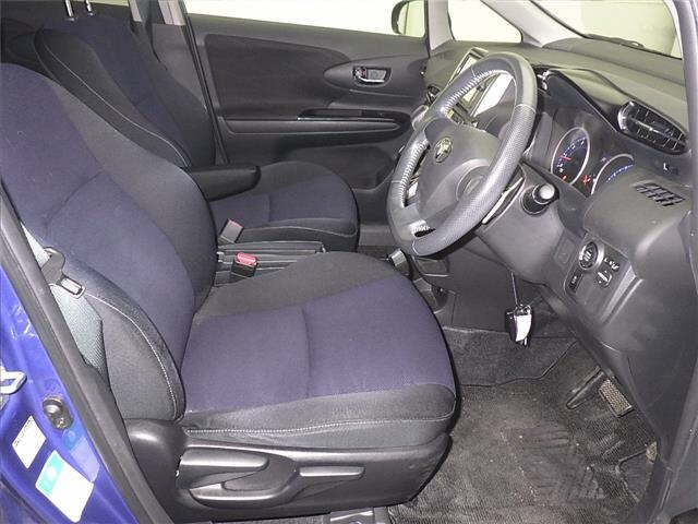 TOYOTA WISH 2012