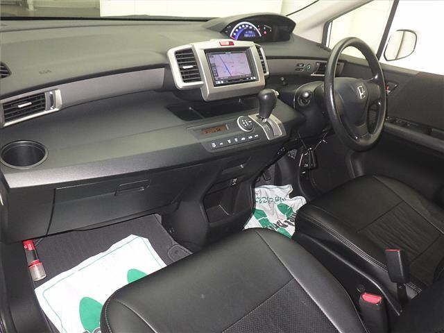 HONDA FREED 2013