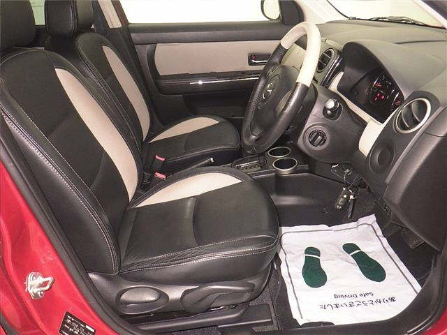 MAZDA VERISA 2010