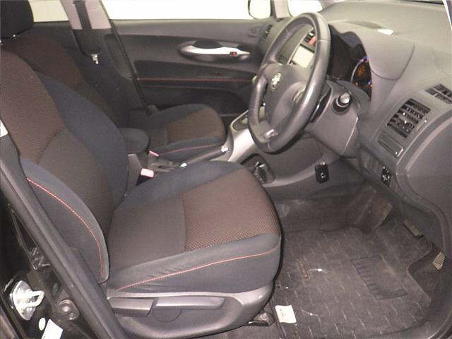 TOYOTA AURIS 2010
