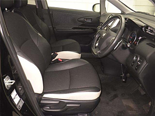 TOYOTA WISH 2011