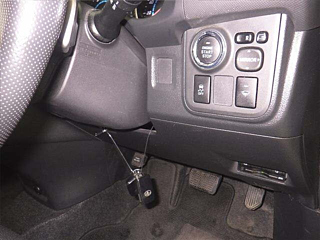 TOYOTA WISH 2011