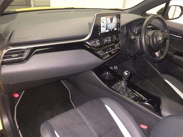 TOYOTA C-HR 2022