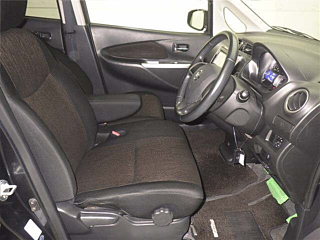 NISSAN DAYZ 2013