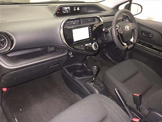 TOYOTA AQUA 2019
