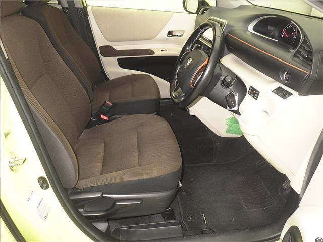 TOYOTA SIENTA 2016