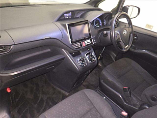 TOYOTA VOXY 2014