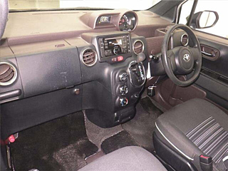 TOYOTA SPADE 2016