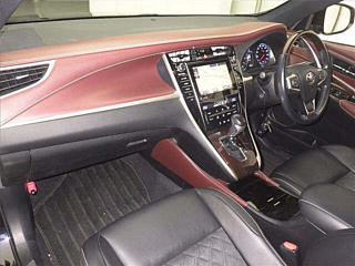 TOYOTA HARRIER 2014