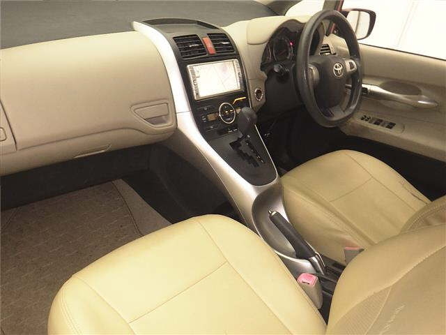 TOYOTA AURIS 2010