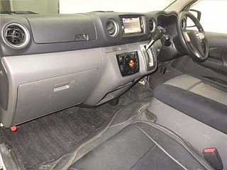 NISSAN CARAVAN VAN 2018