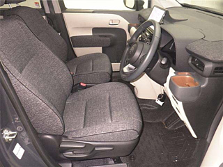 TOYOTA SIENTA 2022
