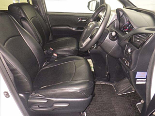 TOYOTA VOXY 2020